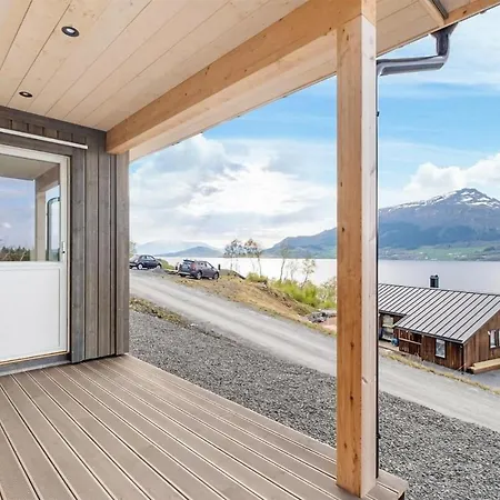 3 Bedroom Awesome In Gjemnes Holiday home
