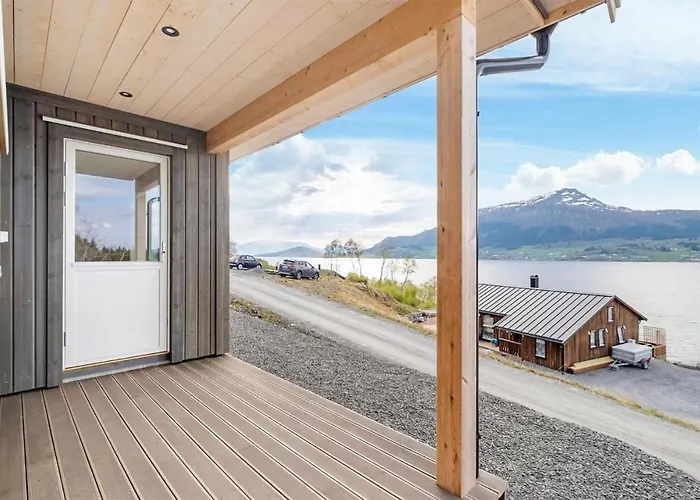 Stunning In Gjemnes With Wifi Ferienhaus