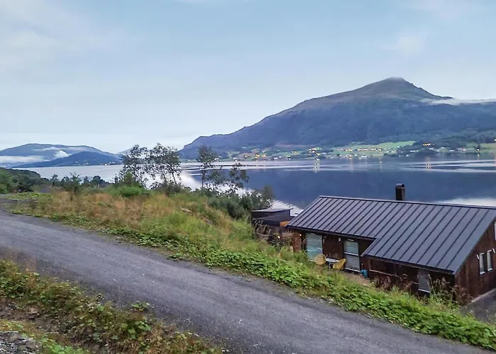 Stunning In Gjemnes With Wifi